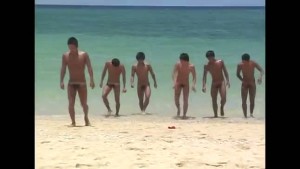 【ゲイ動画】ジャニーズ系筋肉美少年たちの性春！沖縄の青い海の下、集団で楽しく巨根をぶっこむ快楽リゾート♪