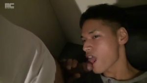【ゲイ動画ビデオ】流し目がかっこいいEXILE系スジ筋イケメンの誘い受け♪　エロいプリケツを差し出して男を誘惑！