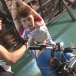 【ゲイ動画】自転車オナニーしていた所を見られたスジ筋イケメンは、親友に亀甲縛りにされ青姦ファックで犯される！