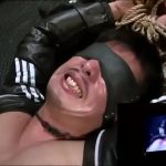 【ゲイ動画】EXILE系スジ筋イケメンをケツ掘りブランコに乗せてオラ責め！　ガチで涙を流しながらイク姿が壮観！