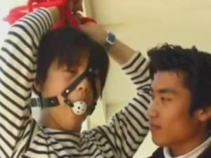 【ゲイ動画ビデオ】男たちに騙されてしまった、いたいけなジャニーズ系スリ筋美少年たち。極道兄貴の巨根を舐める奴隷に堕ちる！