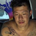 【ゲイ動画】海でタトゥー入りのノンケやんちゃイケメンくんをナンパし、車中オナニーをしてもらっちゃいました！