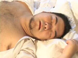 【ゲイ動画ビデオ】寝バックでムッチリ肉がついたクマ系ぽっちゃりノンケイケメンのケツマンコを激堀り！