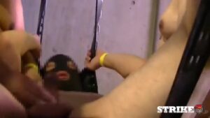 【ゲイ動画ビデオ】巨根が極小ペニスに見える巨漢やマッチョ、ガチムチ系イケメンたちが好き勝手にペニスを勃起させハメる乱交！