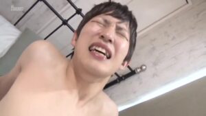 【ゲイ動画ビデオ】ウケのジャニーズ系スリ筋美少年に優しくリードされて、中出しセックスをしちゃうスリ筋イケメンくん♪