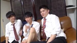 【ゲイ動画ビデオ】正体を無くすほど泥酔した筋肉イケメンリーマンを介抱するフリして巨根で貫くやんちゃ系筋肉イケメン！