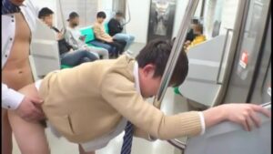 【ゲイ動画ビデオ】痴漢の域を越えた暴漢が、可愛い系、やんちゃ系スリ筋イケメンDKを電車内ファック！