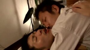 【ゲイ動画ビデオ】強面なスーツイケメンリーマン先輩をトイレに誘ってセックスする、小悪魔みたいなイケメン筋肉イケメンリーマンのオフィスラブ♪