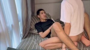 【ゲイ動画ビデオ】相手がムラムラしていたら、即ハメは当たり前！　やんちゃ系スリ筋男がフル勃起筋肉イケメンの疼くアナルへ即巨根挿入！