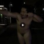 【Vine動画】ぽっちゃりけいイケメンが路上でフルチン全裸ダンスでノリ過ぎな件ｗ